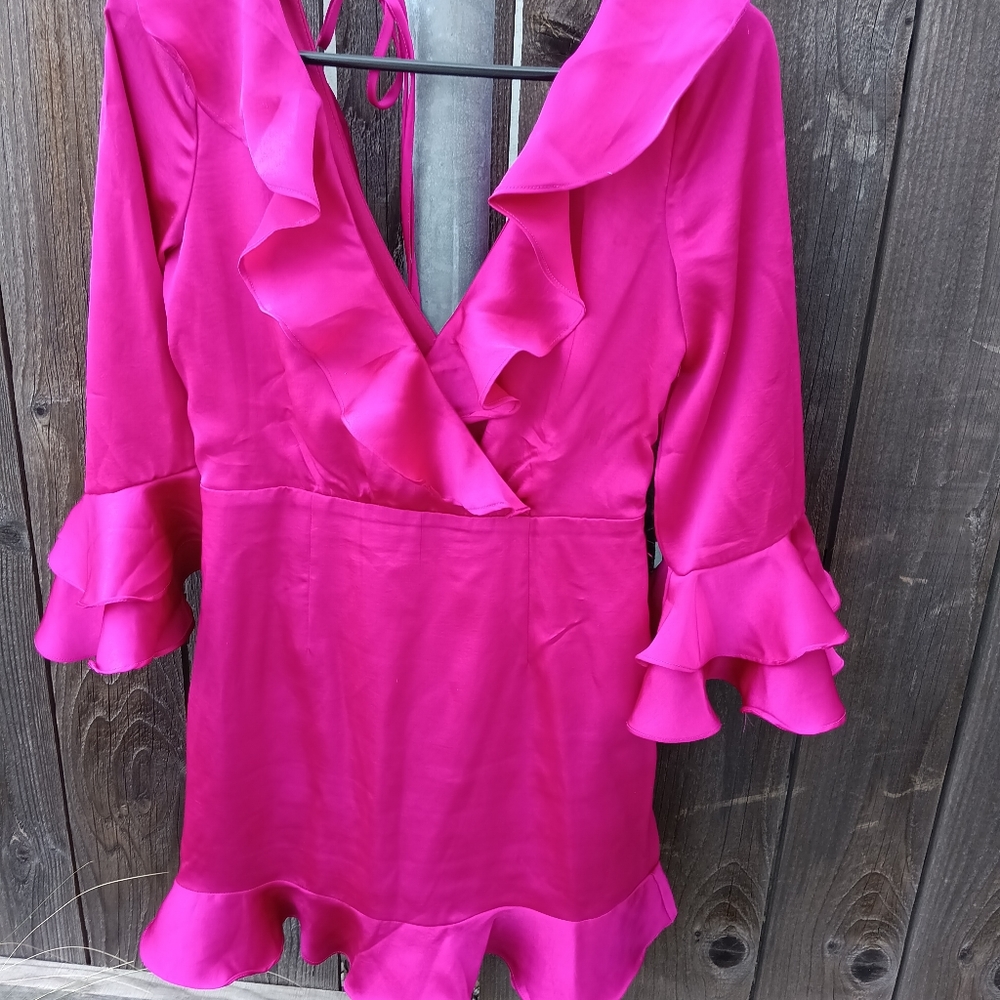 Dresse - Picture 3 of 3